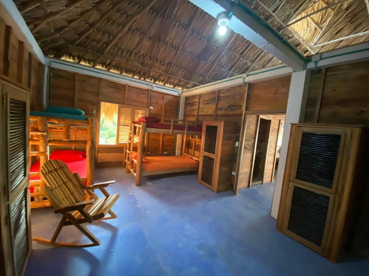 Rainbow Hostel Сан-Бернардо-дель-Вьенто Экстерьер фото
